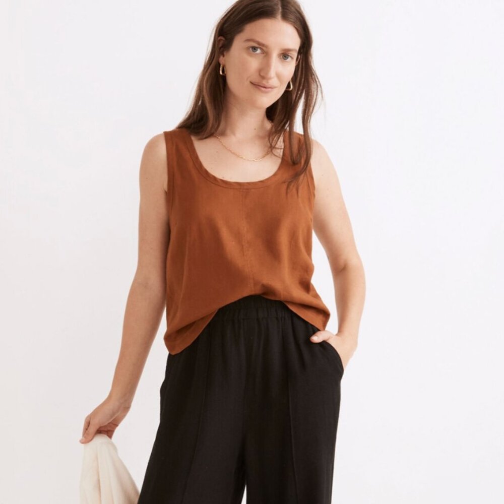 Madewell Women’s Scoop Neck Tank Top in Rust